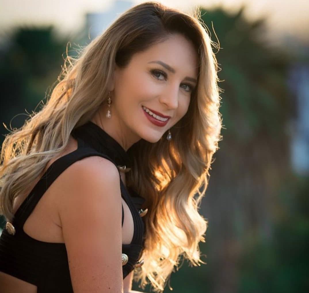 Geraldine Bazán pone alto ante preguntas sobre separación de Gabriel Soto