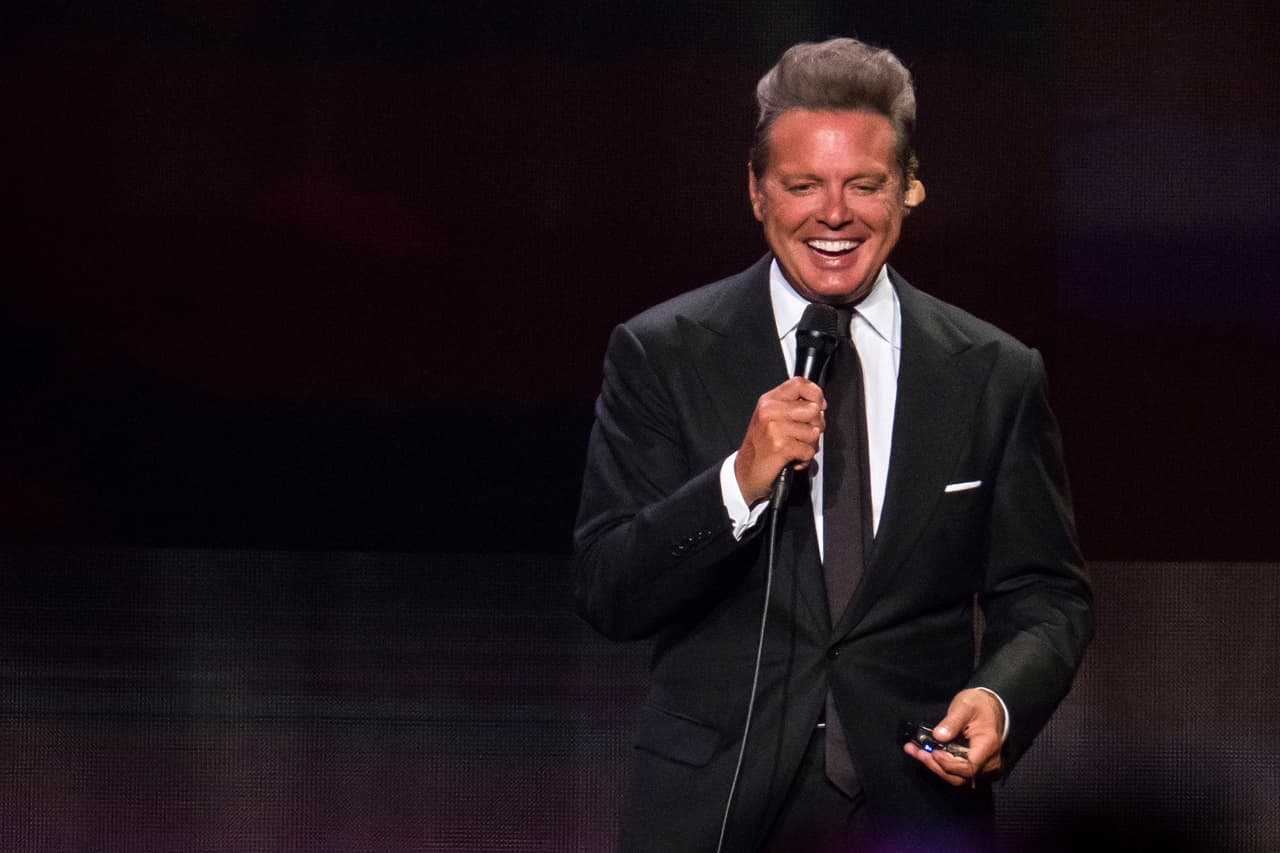 Luis Miguel agrede a sonidista en concierto sumando otro escándalo en su polémica gira