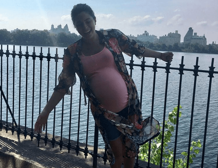 Thelma Madrigal sorprendió al anunciar que esperaba a su primer hijo, al cual llamó Bernardo y nació en septiembre pasado. Foto: Instagram