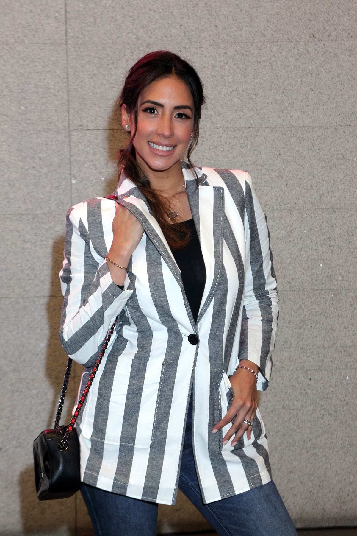 Cynthia Urías hace confesión sobre la maternidad y cuenta cómo su paciencia disminuye