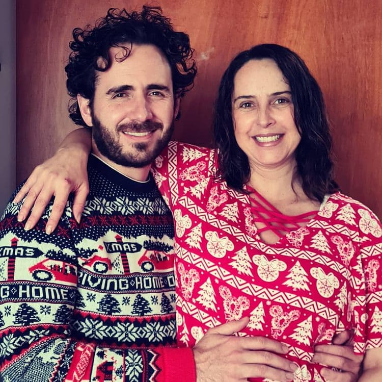 Pareja de Irán Castillo publica primera foto de la carita de su bebé