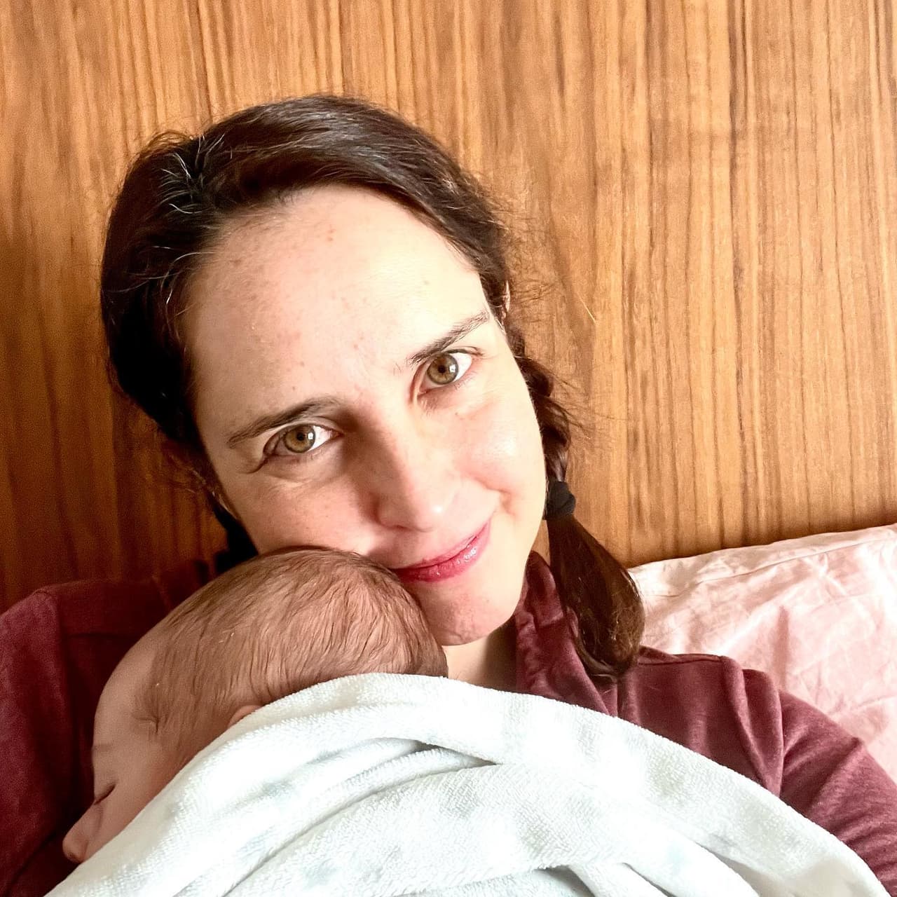 Irán Castillo enternece con nueva foto de su bebé