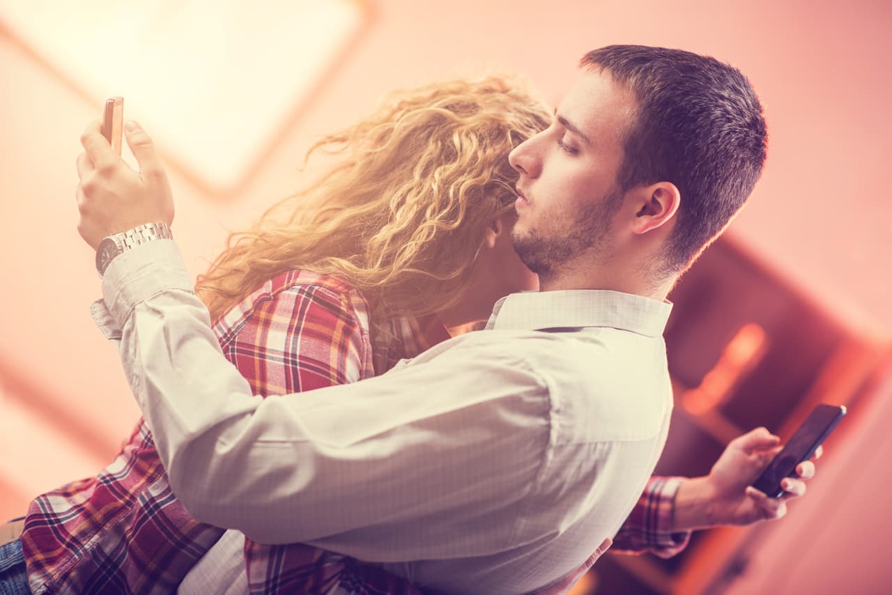 Cinco señales que delatan la infidelidad de tu pareja