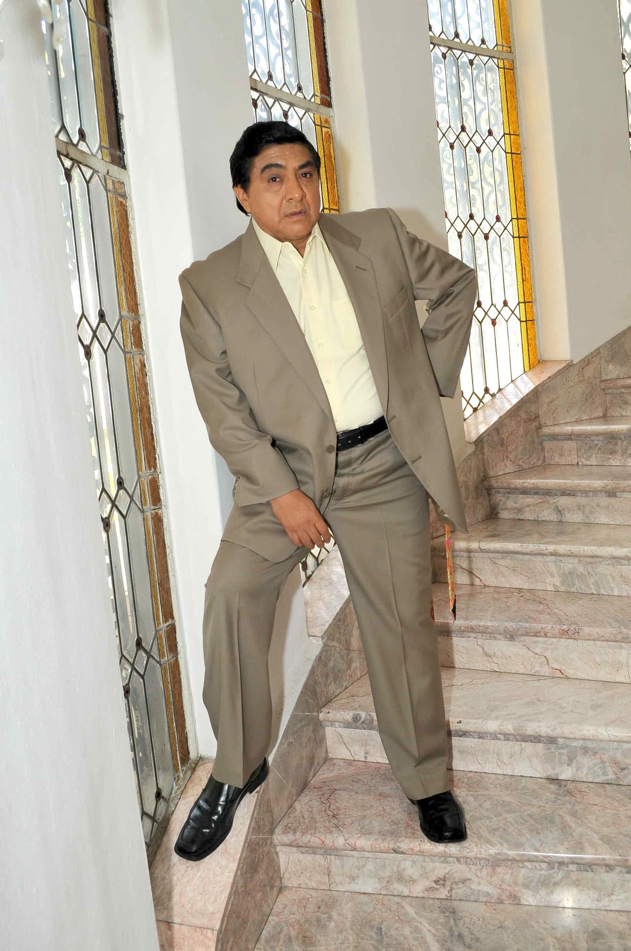 Carlos Bonavides, actor de 'El Premio Mayor', también formará parte de la trama dando vida al sacerdote de la colonia.