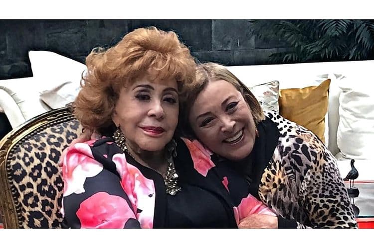 Sylvia Pasquel aclara cuál es el estado de salud de su mamá, Silvia Pinal.
