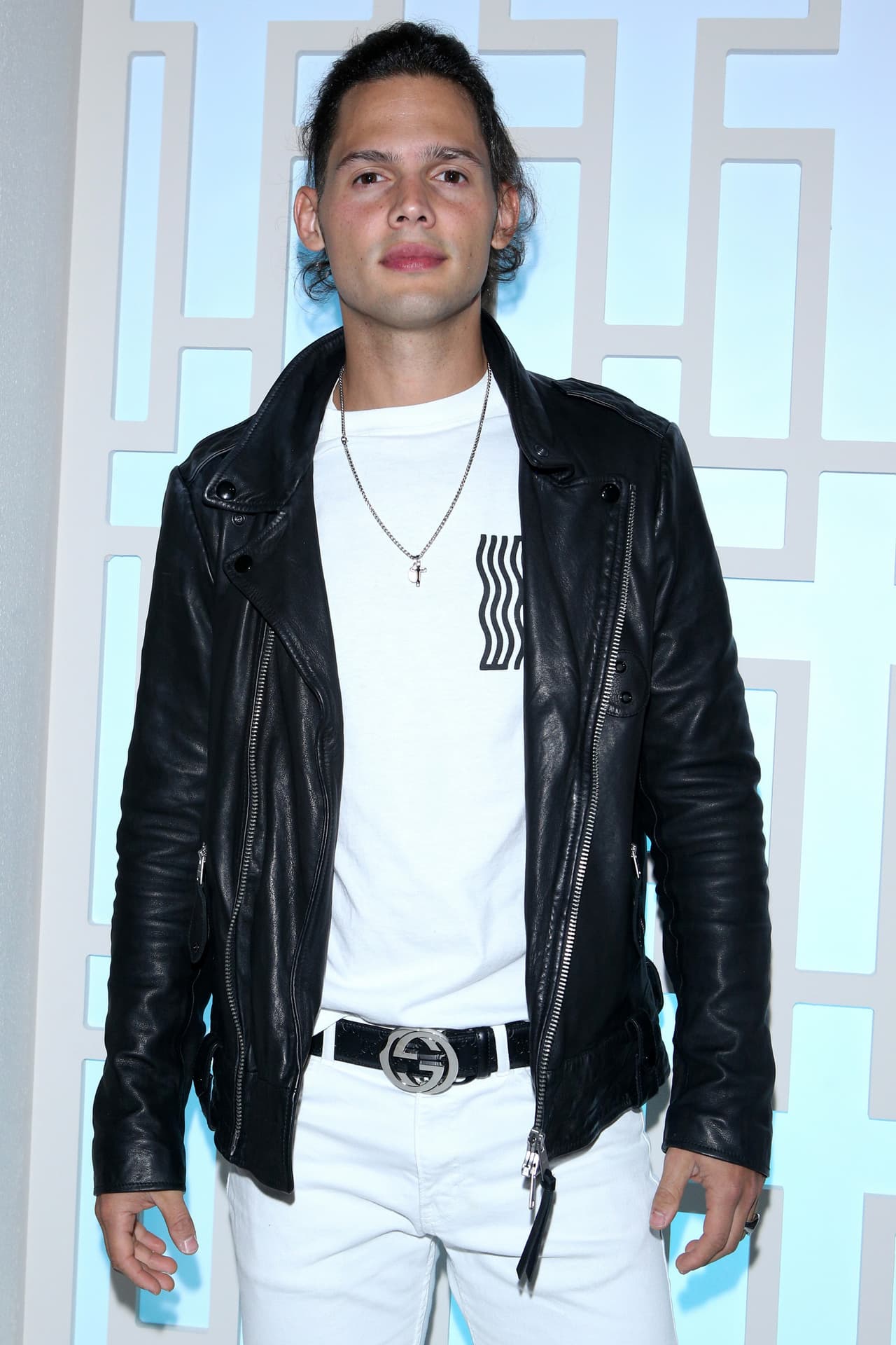 El actor venezolano Emmanuel Palomares tendrá el papel de 'Rommel', un joven pandillero que mantiene una relación amorosa con 'Marcela'.